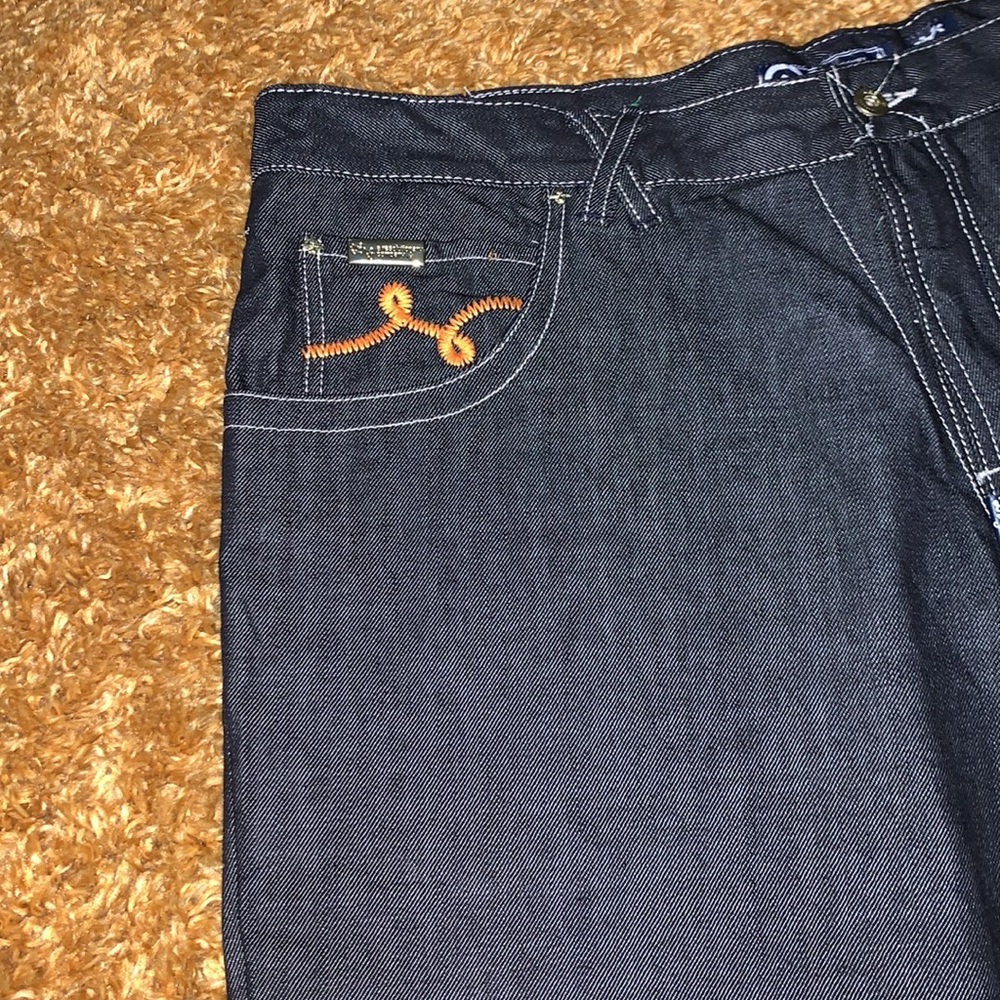 Lrg Clothing Company View 3